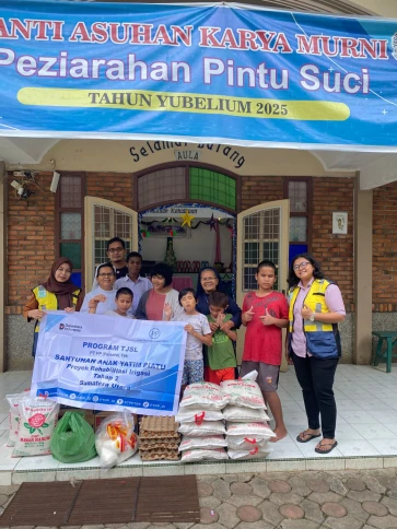 Realizing Concern for Others, PT PP (Persero) Tbk Shares Happiness at the Karya Murni Orphanage